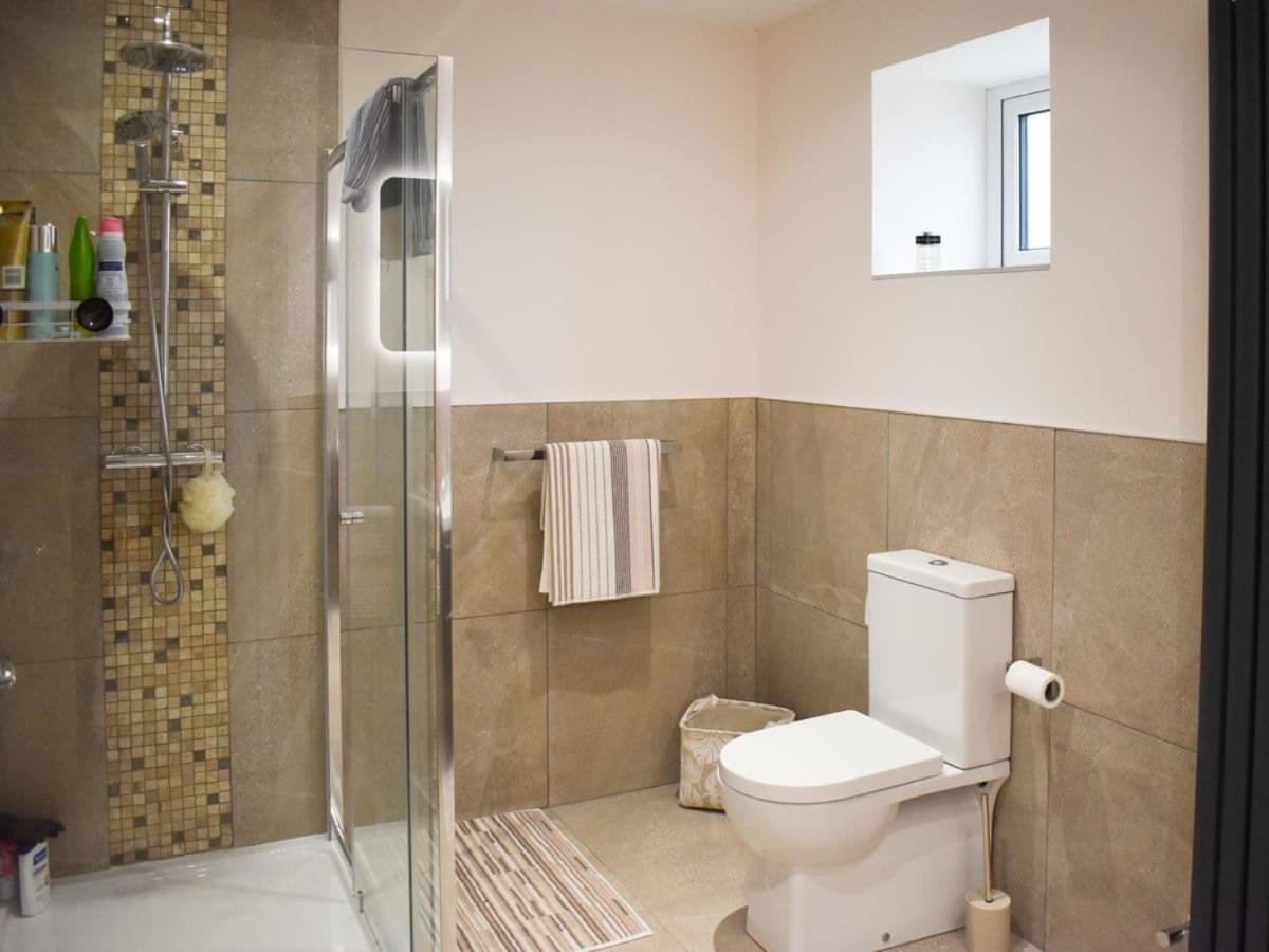 Rose Cottage Captivating 1-Bed Cottage In Bangor Extérieur photo